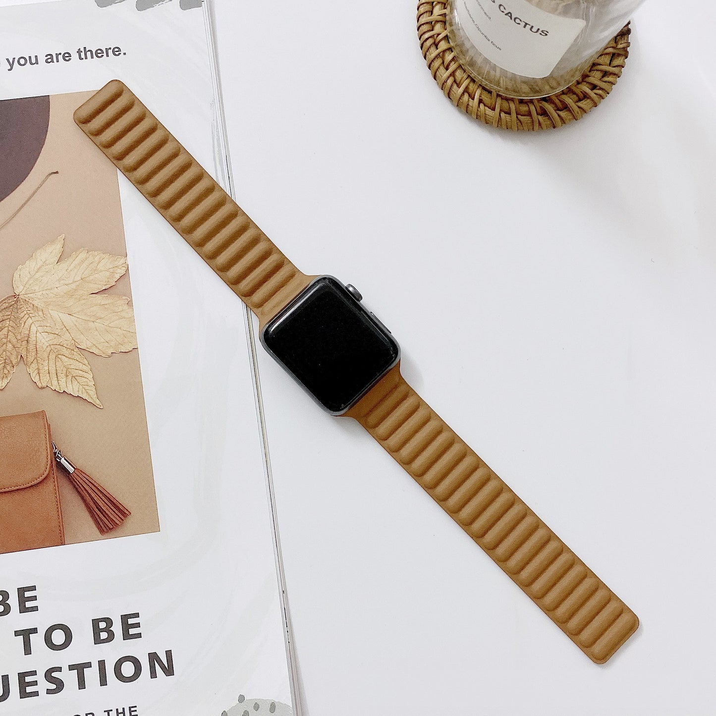 Two-Section Full Magnetic Leather Apple Watch Ring Strap