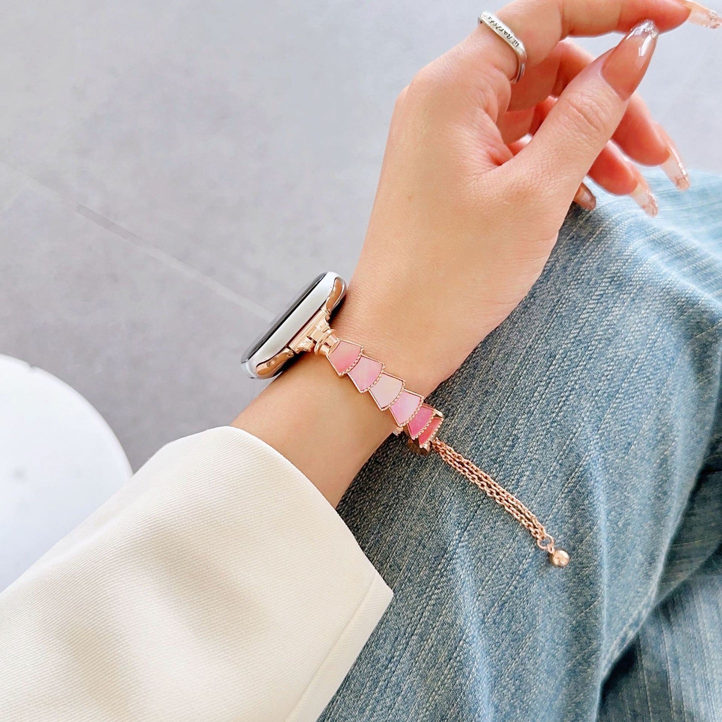Beautiful Gradient Shell Apple Watch Strap For Women
