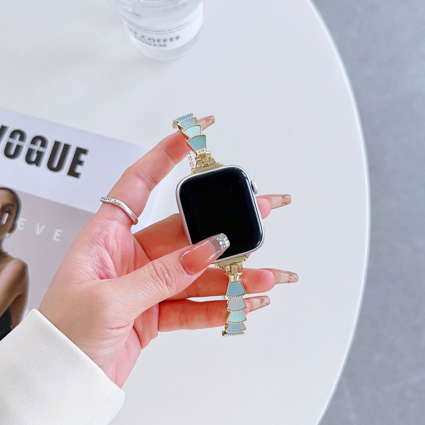 Beautiful Gradient Shell Apple Watch Strap For Women