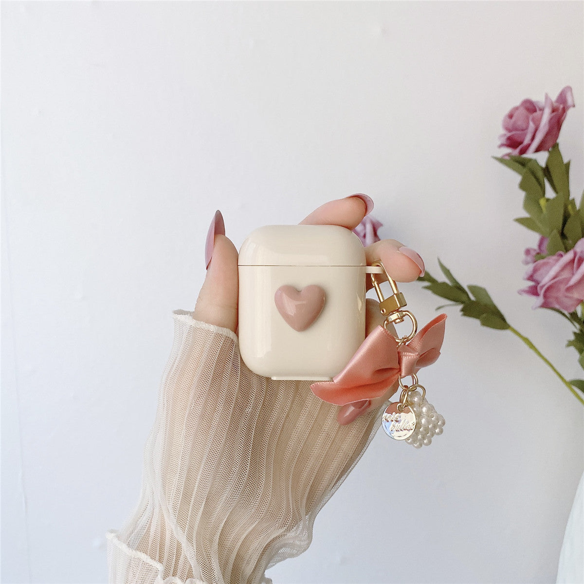 Love Bow Apple AirPods Cover