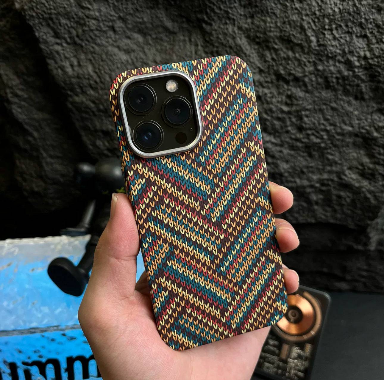 Kevlar Pattern Luminous Magnetic Pattern iPhone Case