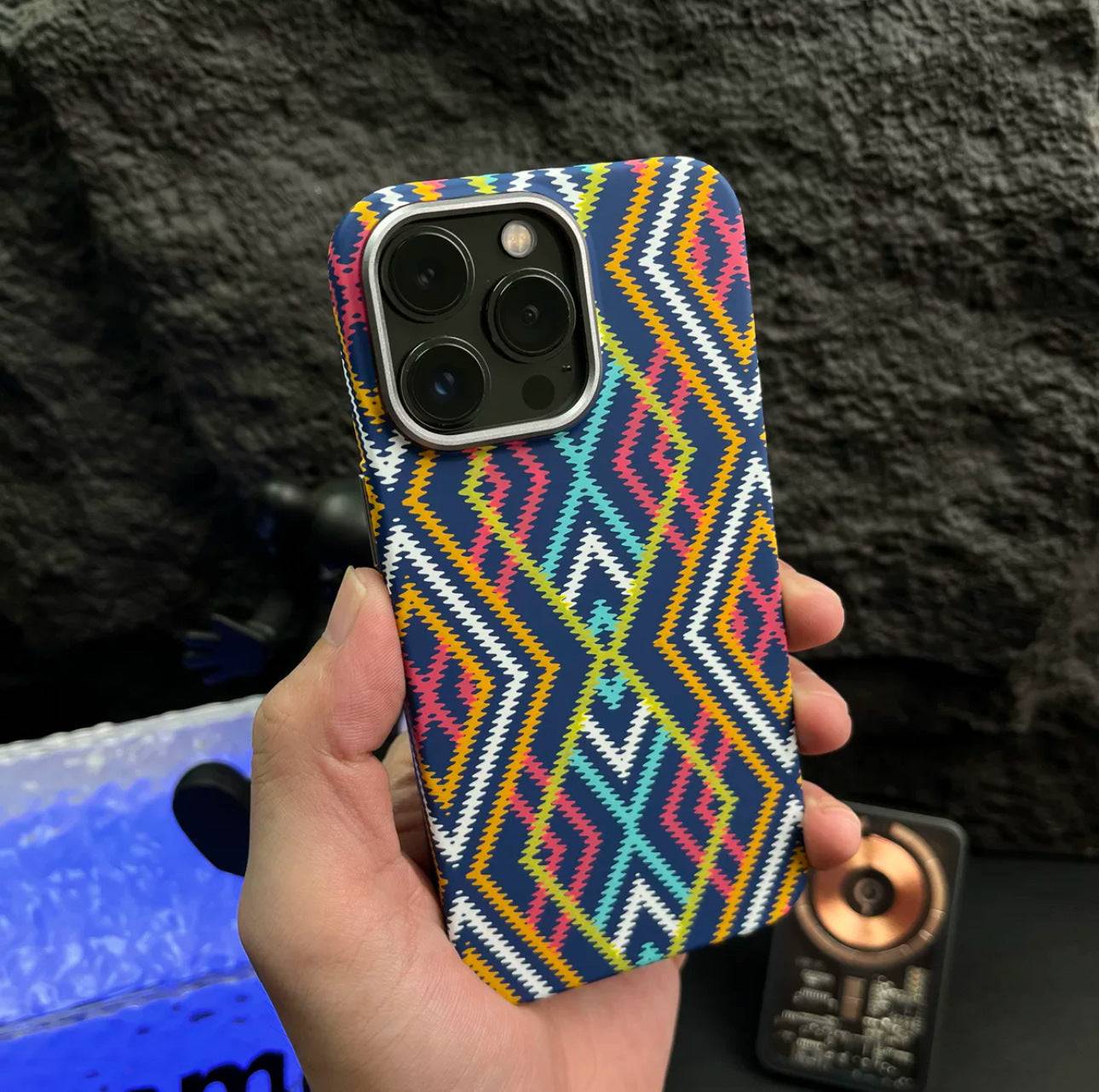 Kevlar Pattern Luminous Magnetic Pattern iPhone Case