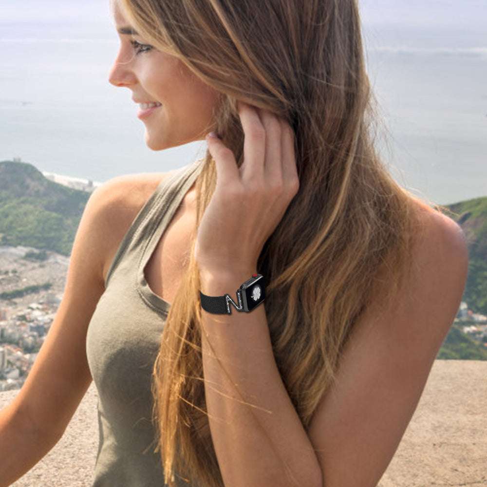 CASYFiE Z-shaped Diamond Milanese Apple Watch Strap