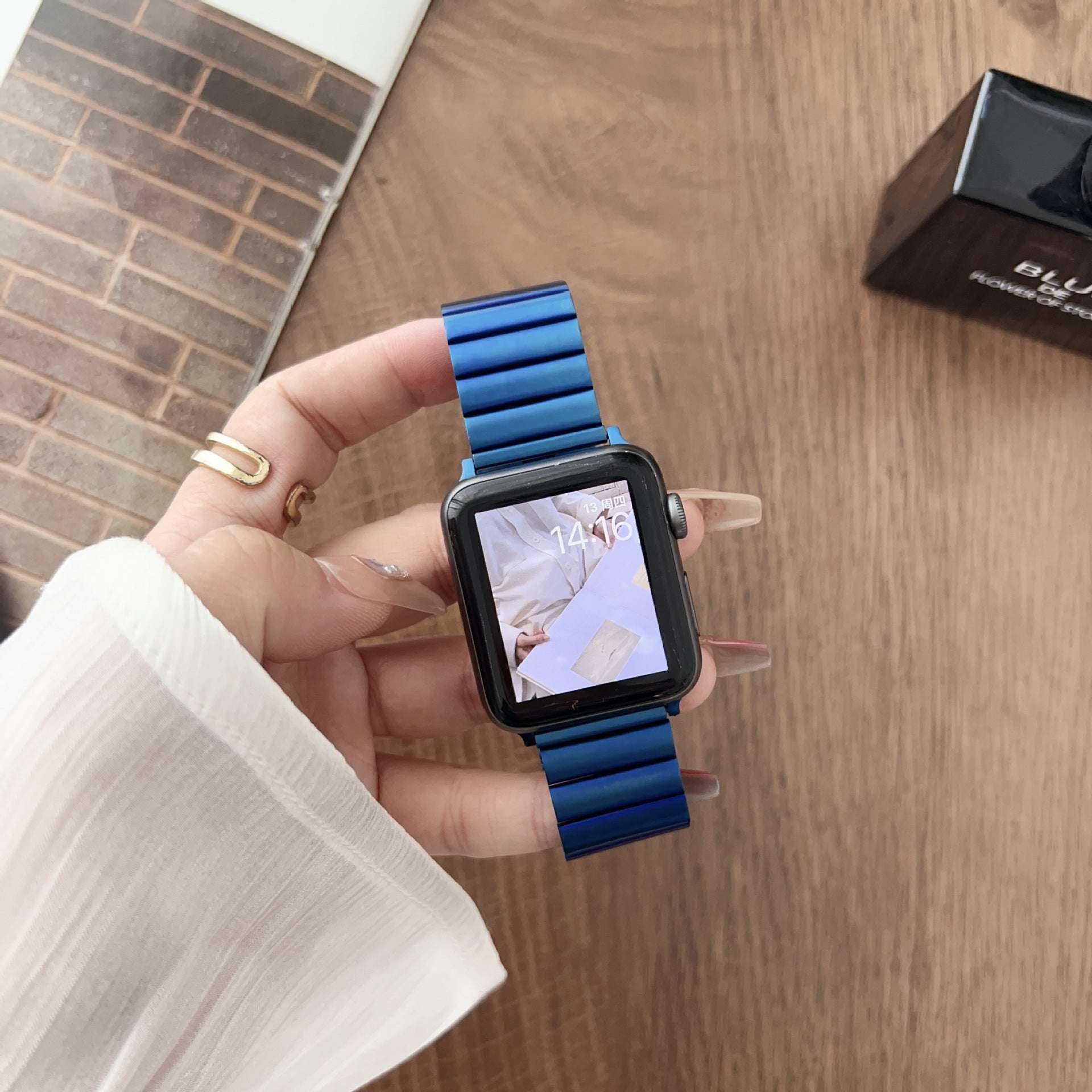 CASYFiE Metal Stainless Steel Apple Watch Strap