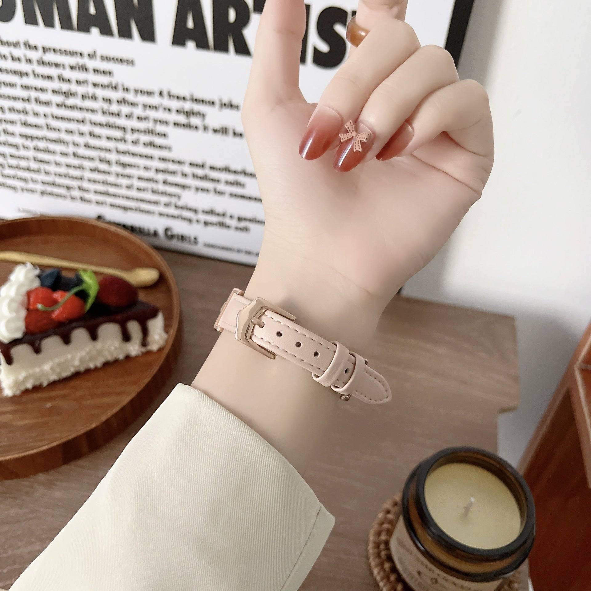 D-shaped Leather Apple Watch Strap